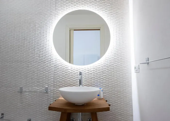 Eva A Due Passi Dal Mare