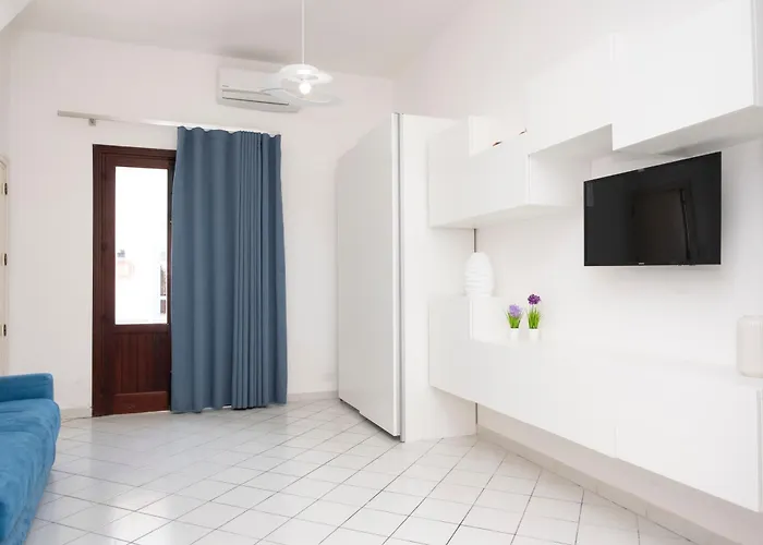 Eva A Due Passi Dal Mare * 圣维托罗卡波